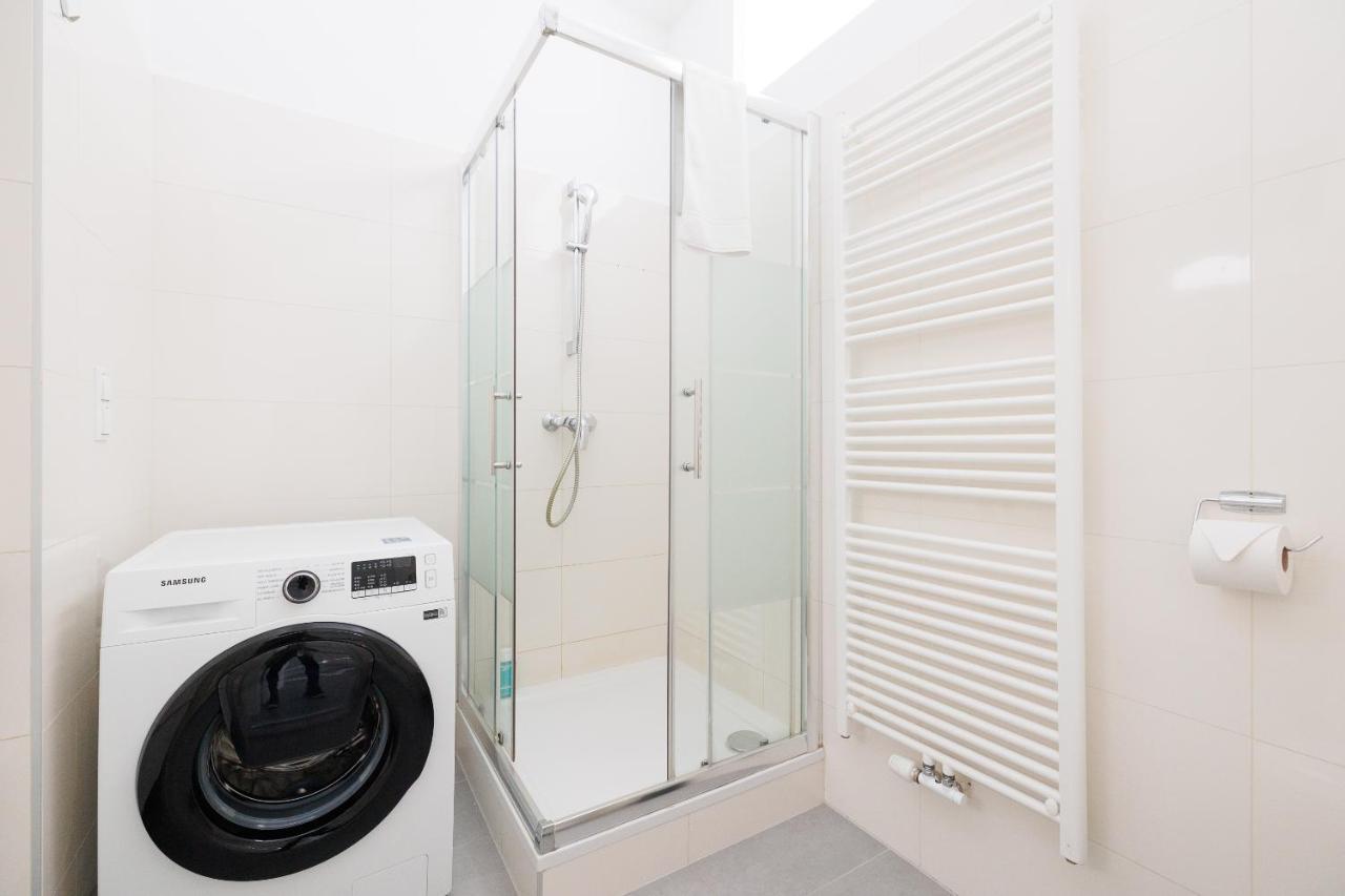 Central City Apartment - 2 Bedroom With Netflix Wien Exterior foto